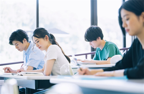 托福口语制胜秘籍:全场景高频词分类宝典,独立与综合题型全覆盖